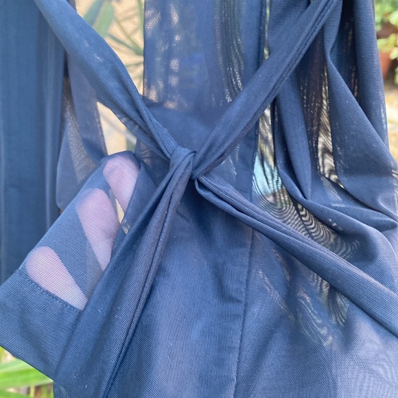 Natori sheer black robe - Picture 9 of 11